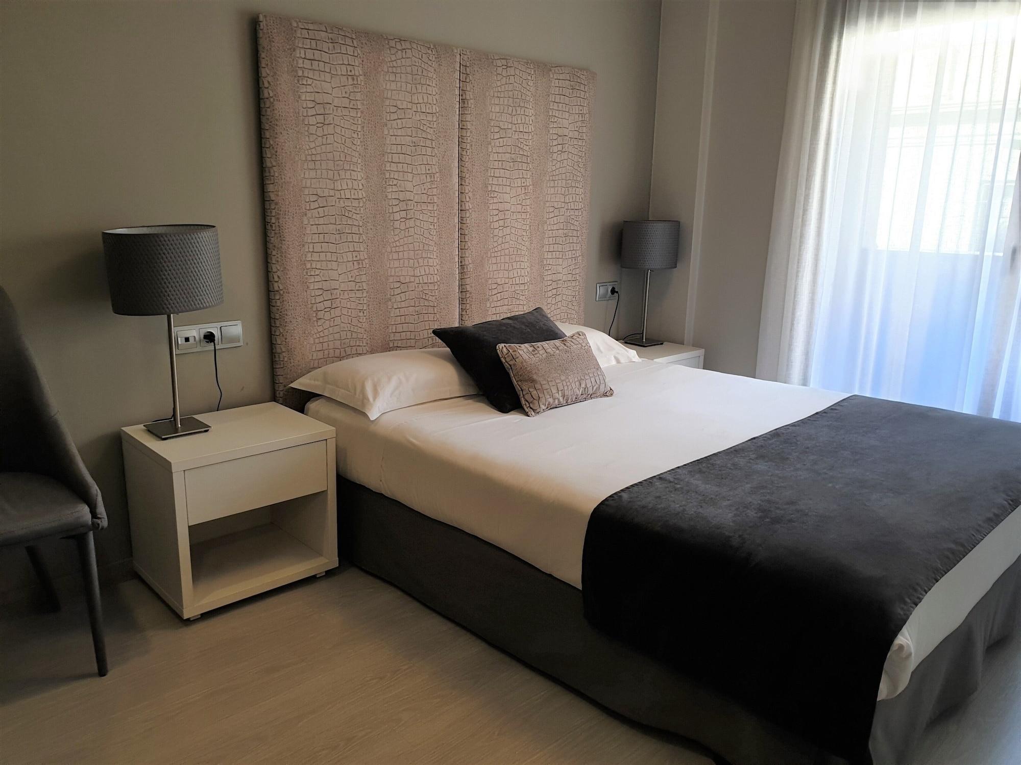 Apartamentos Real Lleida Exteriör bild