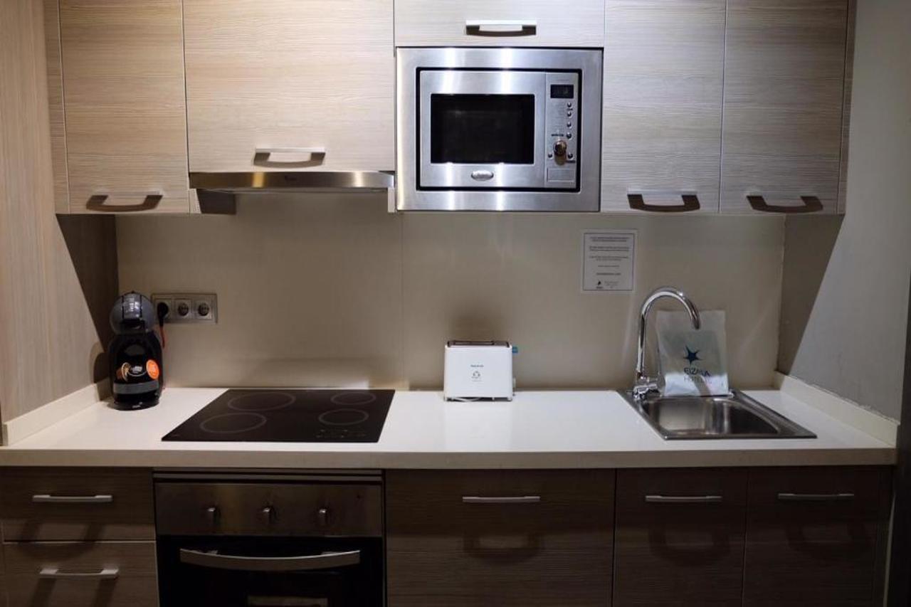 Apartamentos Real Lleida Exteriör bild