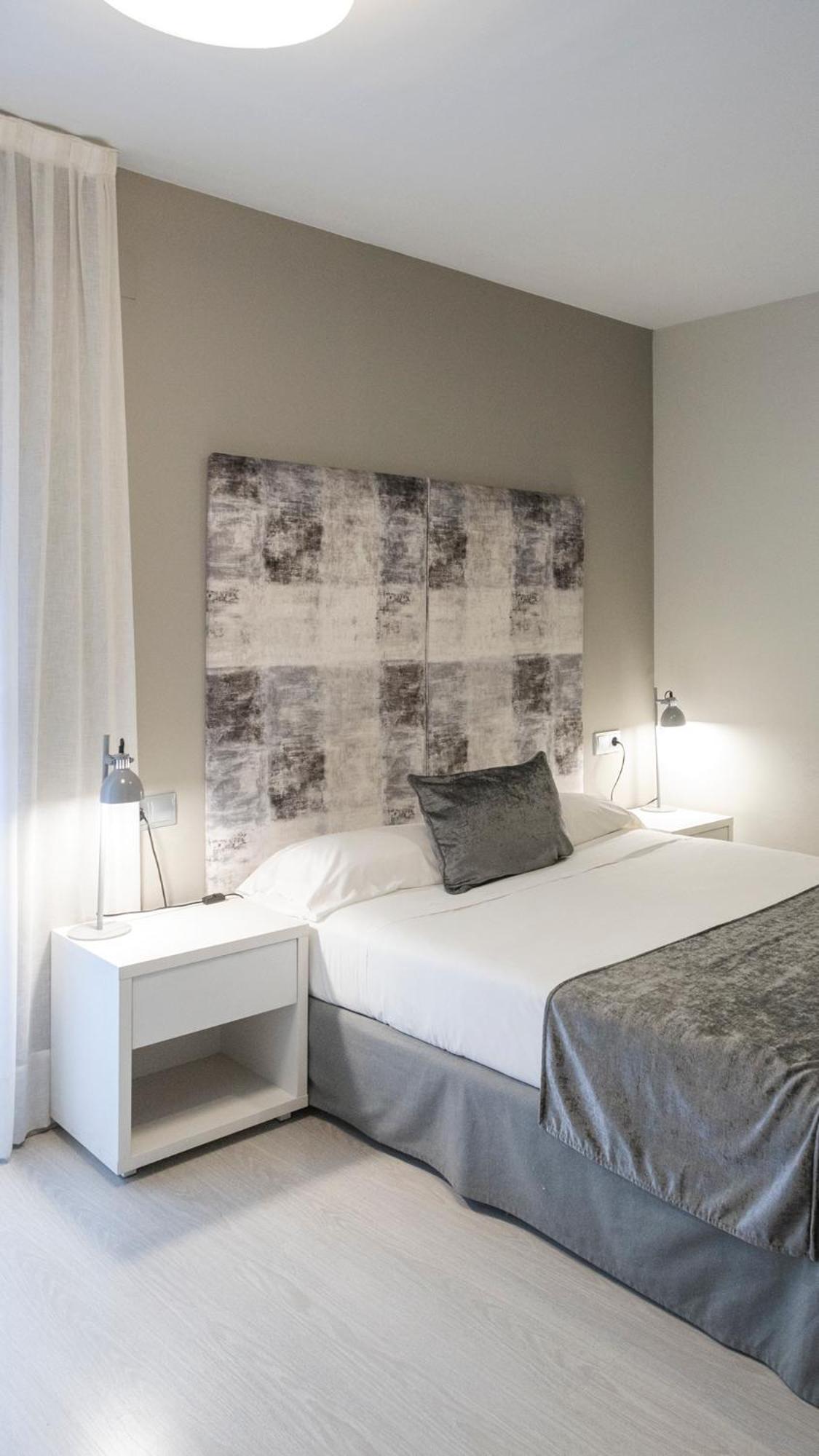 Apartamentos Real Lleida Exteriör bild