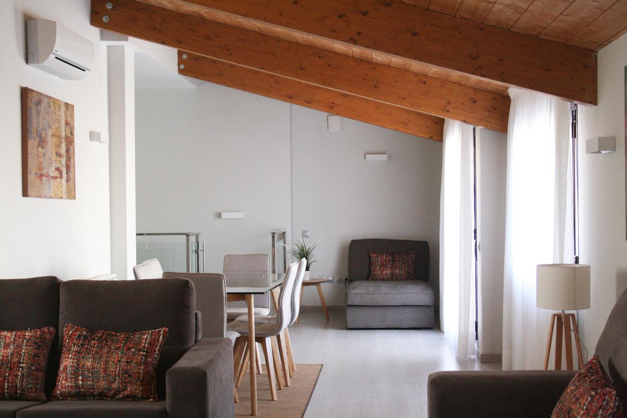 Apartamentos Real Lleida Exteriör bild