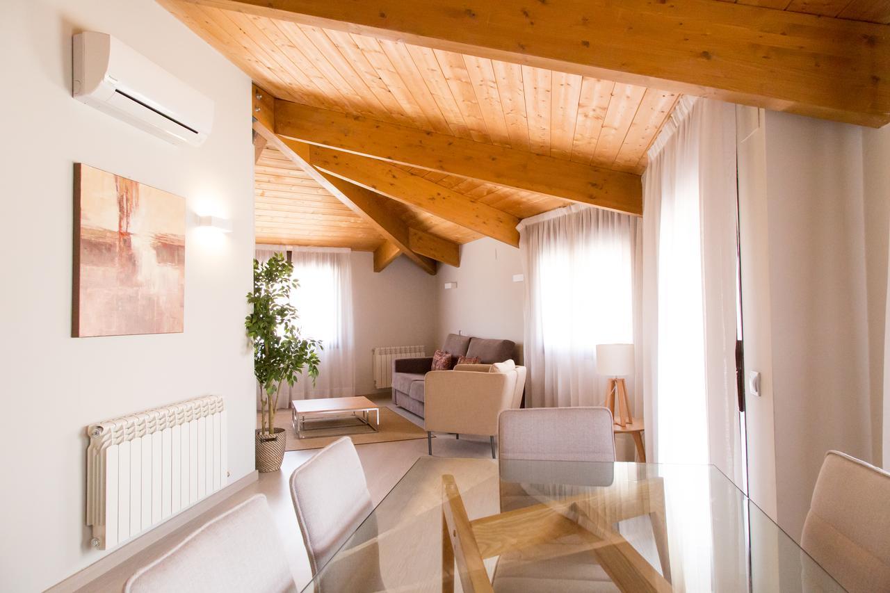 Apartamentos Real Lleida Exteriör bild