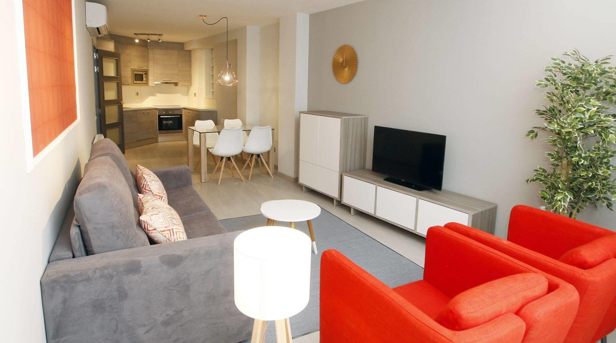 Apartamentos Real Lleida Exteriör bild